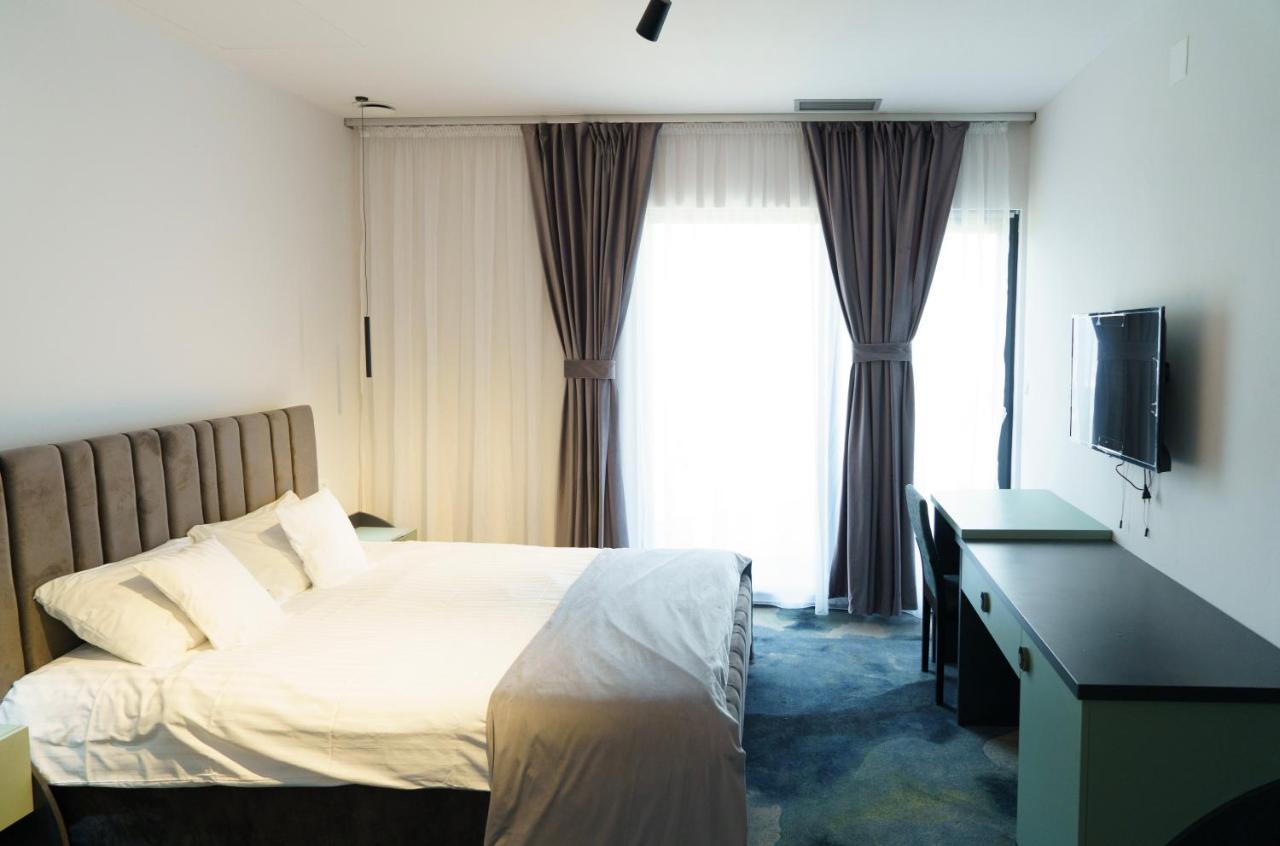 Eco Friendly Hotel Deva Luaran gambar