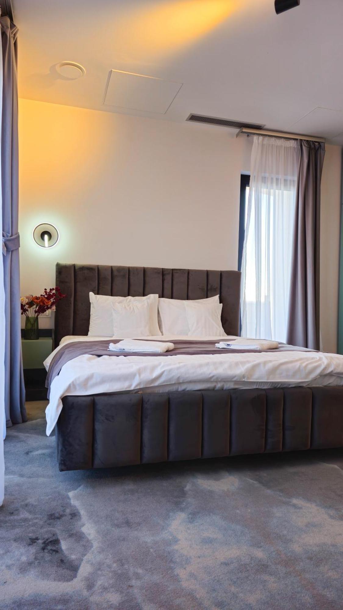 Eco Friendly Hotel Deva Luaran gambar