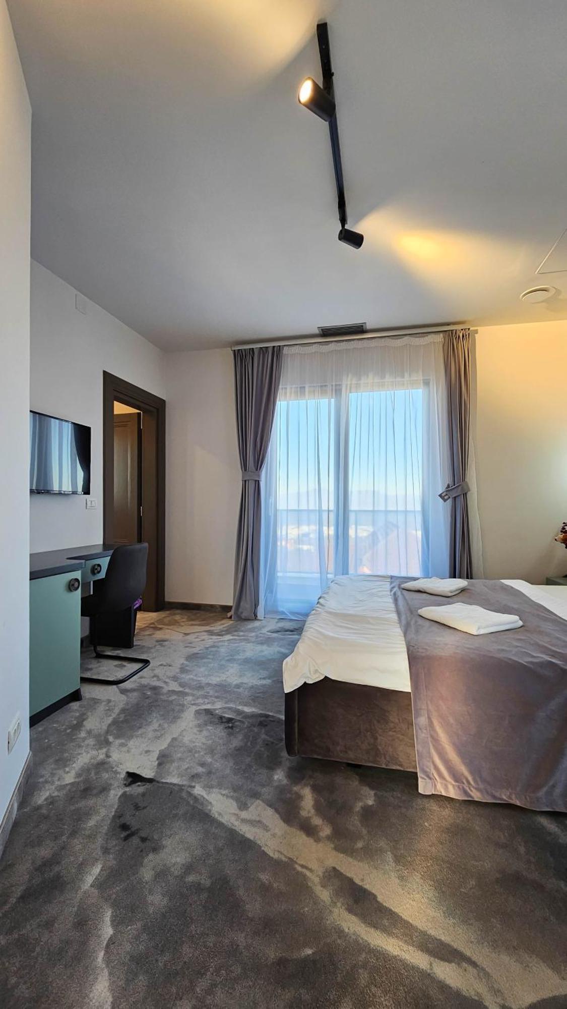 Eco Friendly Hotel Deva Luaran gambar